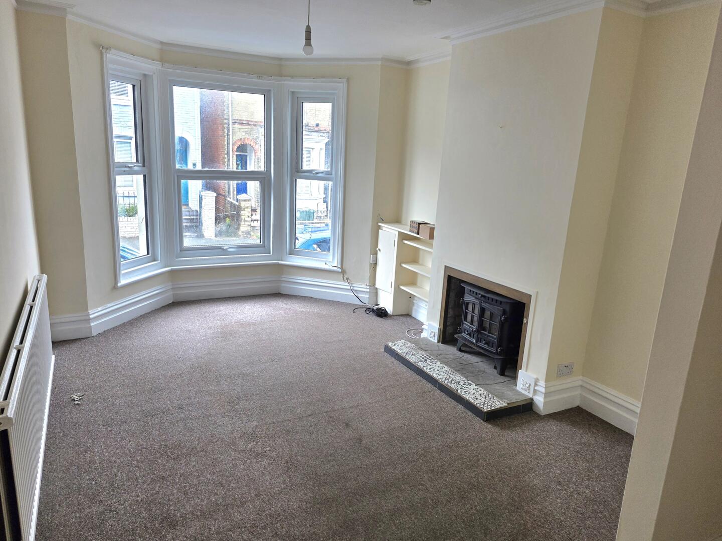 3 bed property in Beckford Road, Cowes